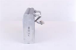 PAROWNIK KLIM.BMW 3 E90 1,8-3,5 05-     /1 E87 04-/ NISSENS NIS 92268