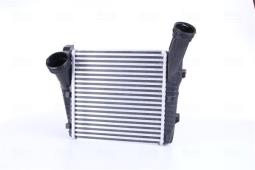 INTERCOOLER VW TOUAREG 3,0 TDI11/04- /MA NISSENS NIS 96611