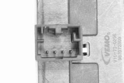 PRZEŁĄCZNIK SYSTEMU ZAMYKANIA DRZWI VW T5 V10-73-0298