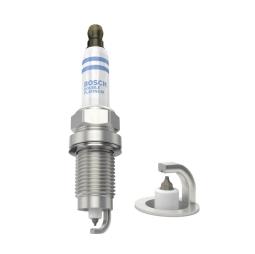 FR7HPP332W ŚWIECA ZAPŁ.BOSCH VAG 2,0FSI PG7.1. 0 242 235 775
