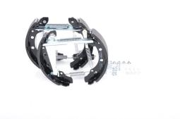 ZESTAW SZCZĘK HAM.Z CYLIN.VW PASSAT 88- /200X40//+CYLINDERKI ALU. @17,50/ PG 1.3. 0 204 114 546