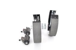 ZESTAW SZCZĘK HAM.Z CYLIN.RENAULT CLIO 98- /180X42//+ CYLINDERKI/ PG 1.3. 0 204 114 073