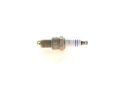 WR6DC+ ŚWIECA ZAPŁ.BOSCH +12 YTTRIUM PG7.1. 0 242 240 592    +12
