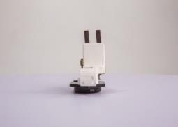 REG.NAP./BOSCH/ 14V /120A/ CHRYSLER VOYAGER 2,5TD 95-00 PG12.6. 1 197 311 214